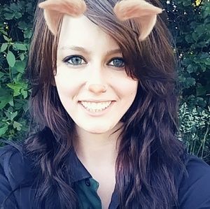 Meet your Posher, Caley